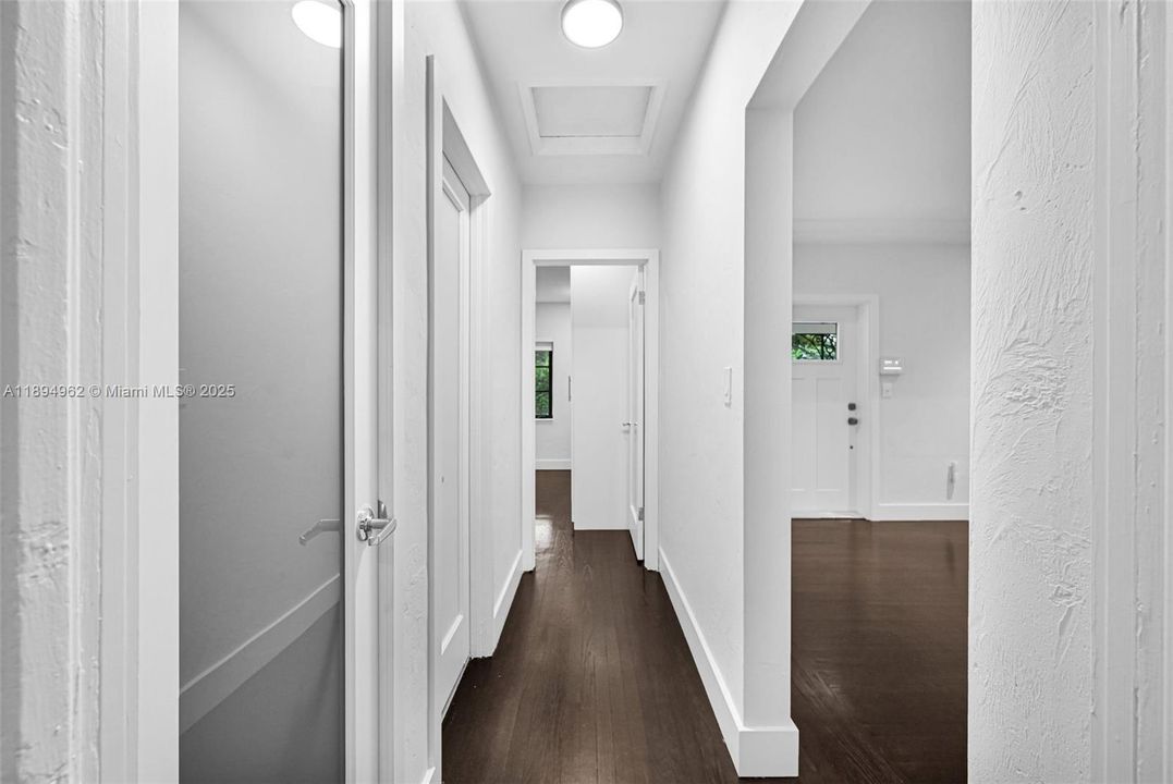 Active With Contract: $1,195,000 (3 beds, 2 baths, 1935 Square Feet)