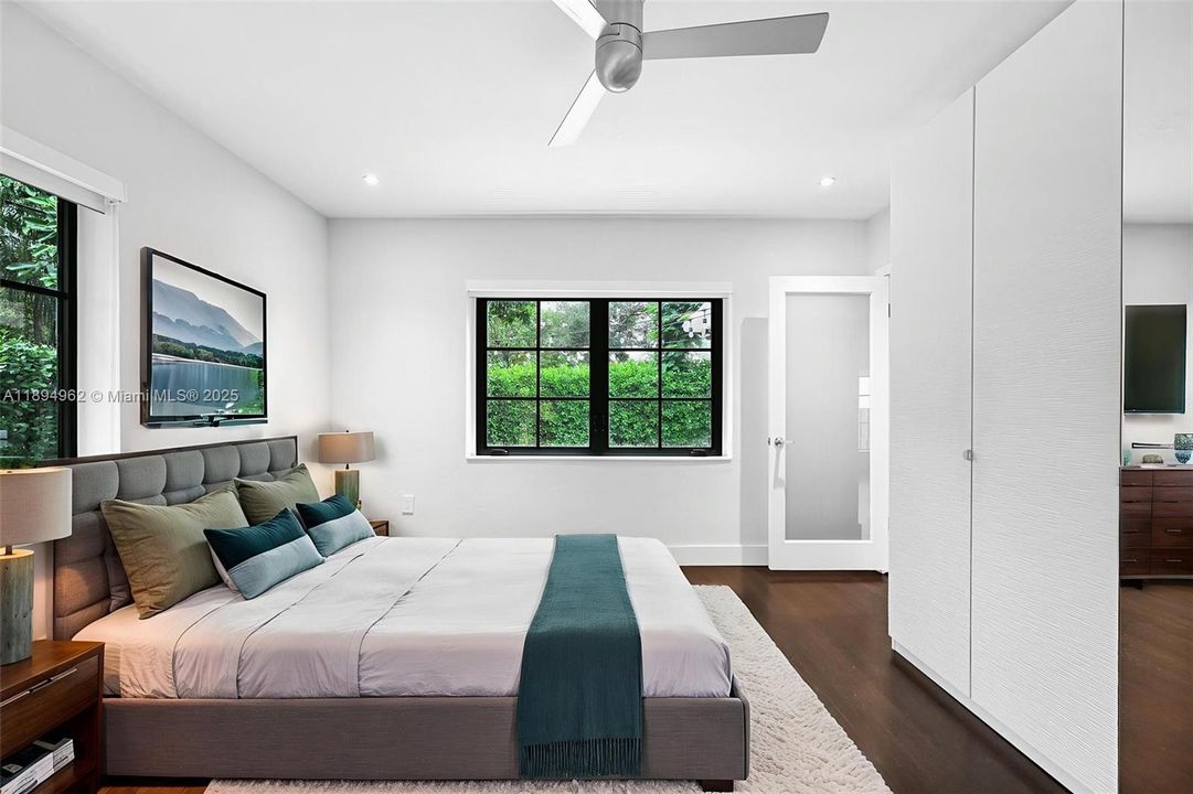 Active With Contract: $1,195,000 (3 beds, 2 baths, 1935 Square Feet)