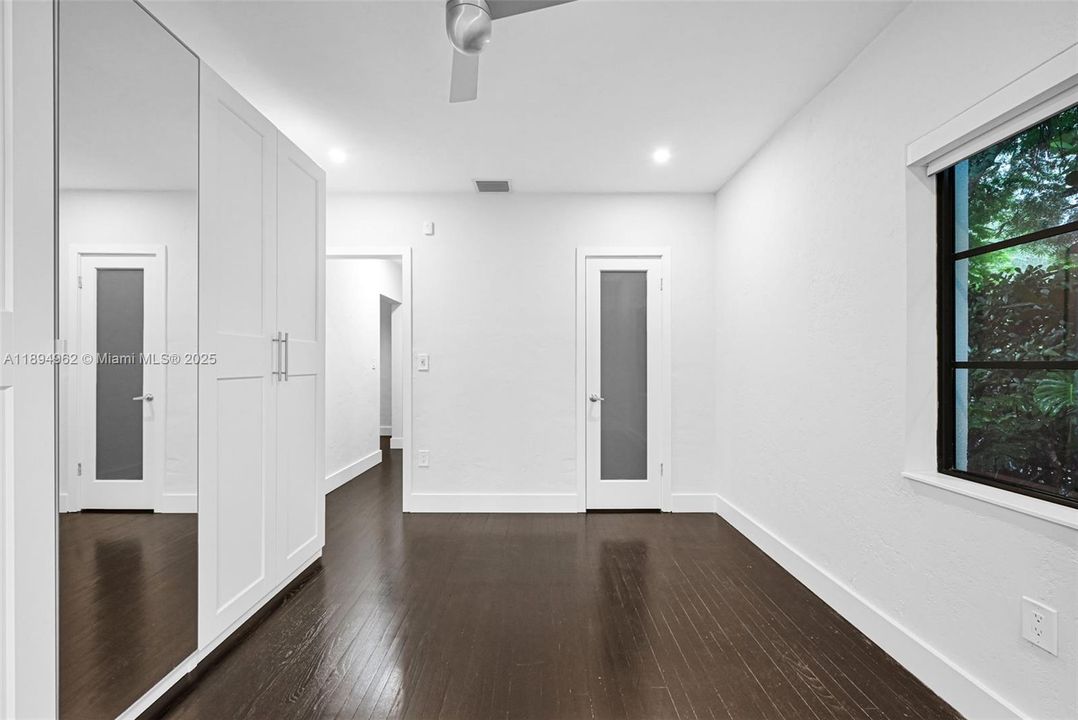 Active With Contract: $1,195,000 (3 beds, 2 baths, 1935 Square Feet)