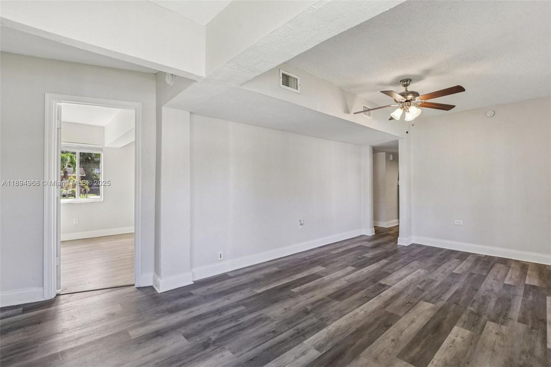 For Sale: $697,500 (4 beds, 2 baths, 1300 Square Feet)