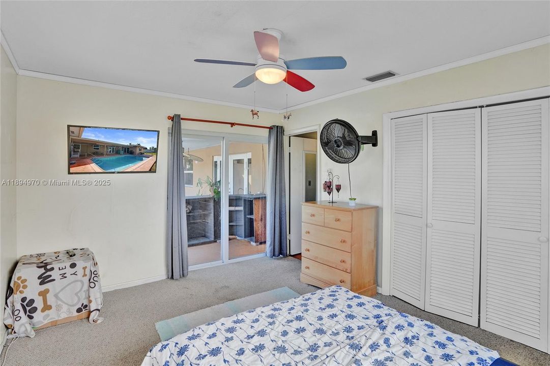 Под контрактом: $787,500 (4 спален, 2 ванн, 1930 Квадратных фут)