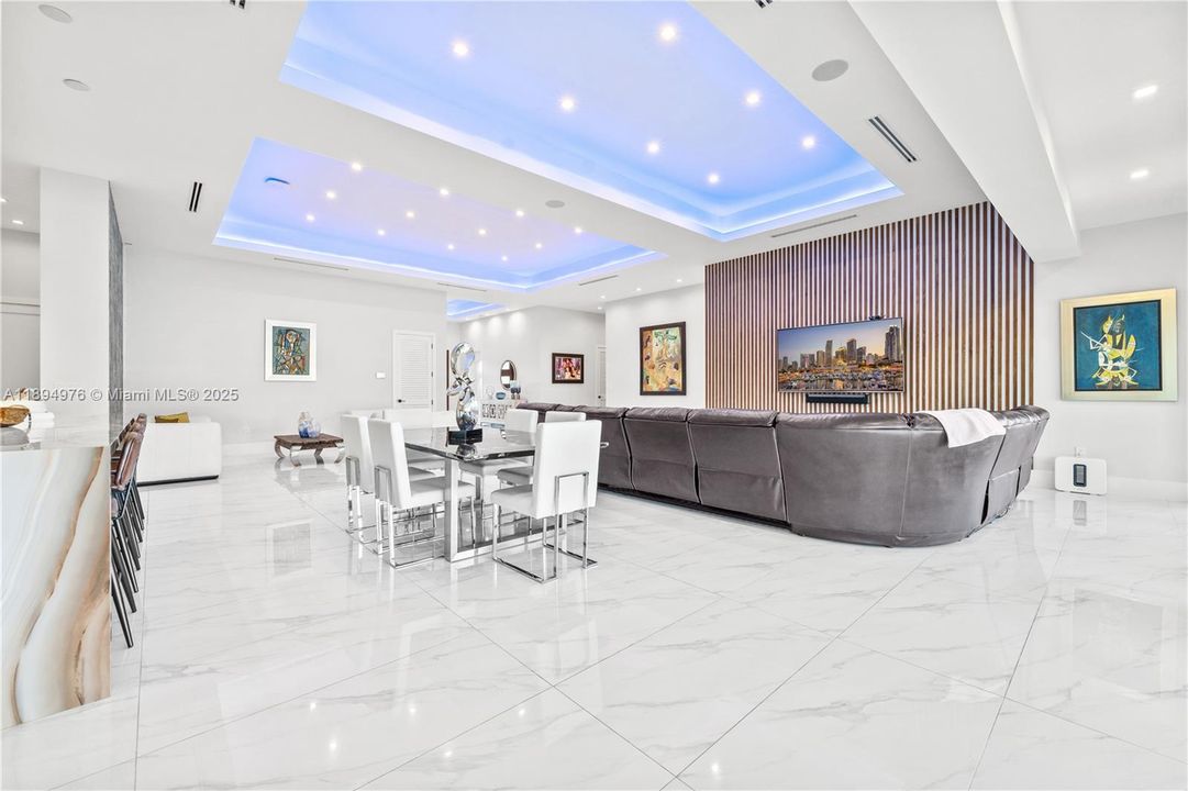 For Sale: $3,750,000 (4 beds, 5 baths, 3714 Square Feet)