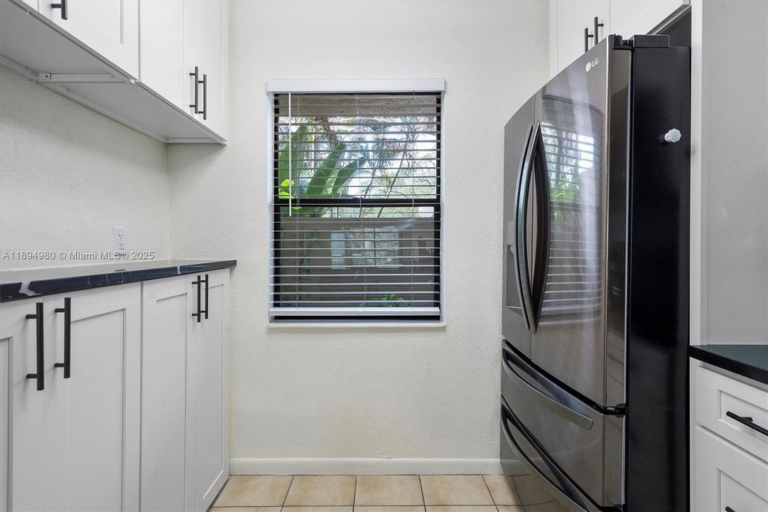 最近售出: $215,000 (2 贝兹, 2 浴室, 1140 平方英尺)