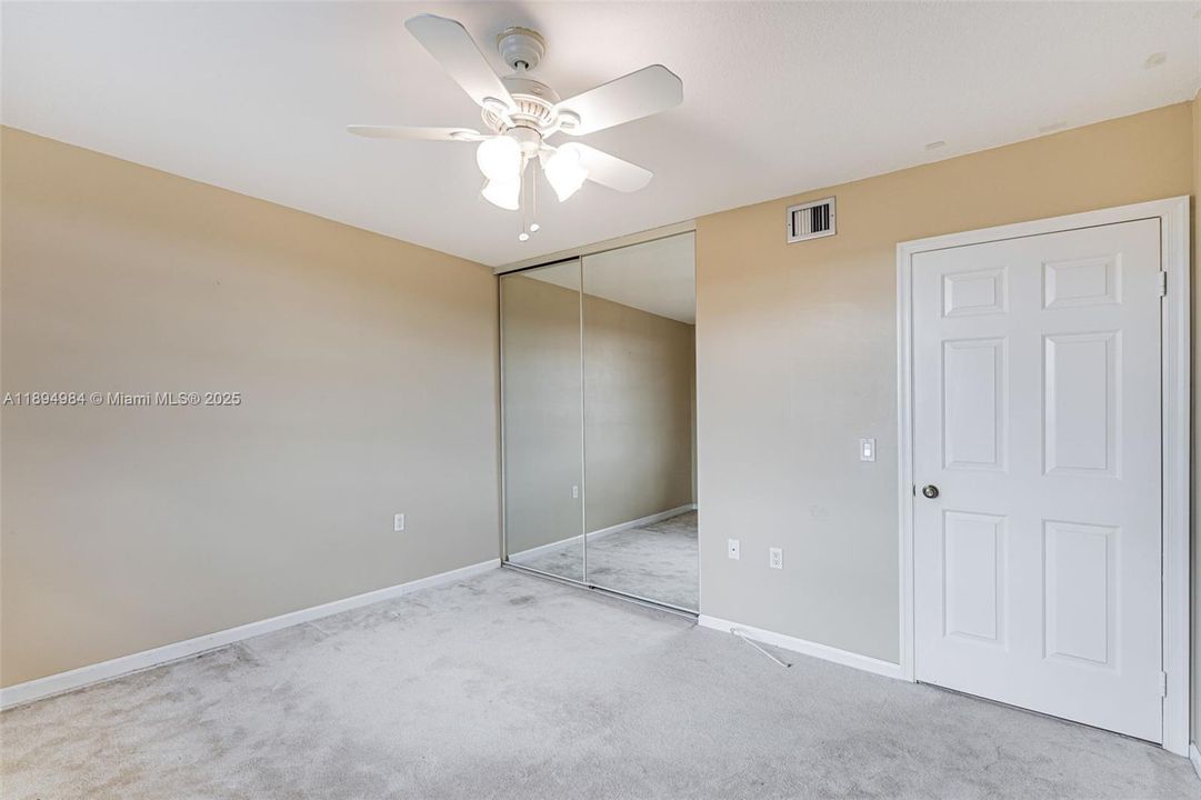 Active With Contract: $269,999 (2 beds, 2 baths, 1385 Square Feet)