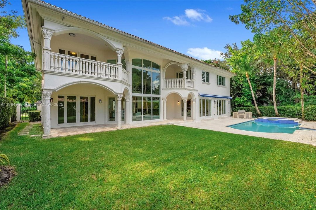 En Venta: $4,750,000 (6 camas, 6 baños, 5888 Pies cuadrados)