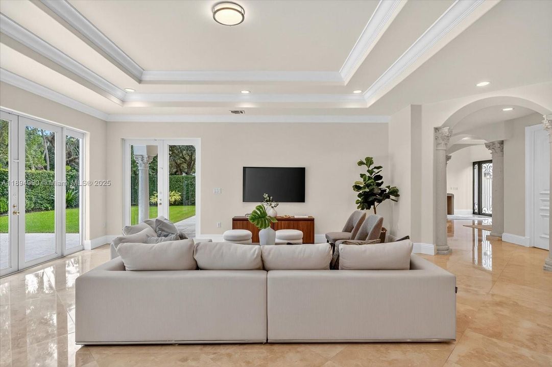 En Venta: $4,750,000 (6 camas, 6 baños, 5888 Pies cuadrados)