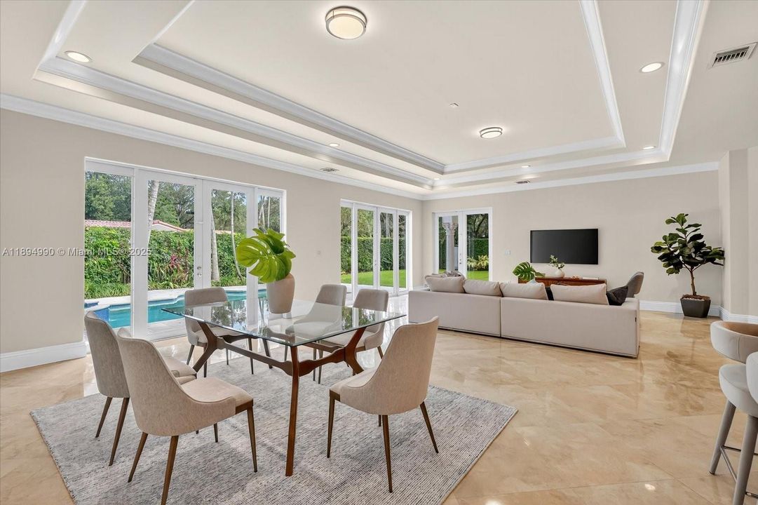 En Venta: $4,750,000 (6 camas, 6 baños, 5888 Pies cuadrados)