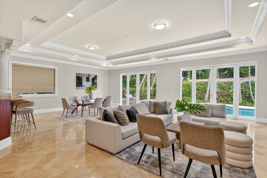 En Venta: $4,750,000 (6 camas, 6 baños, 5888 Pies cuadrados)