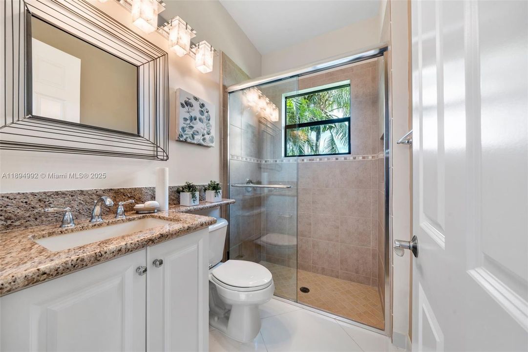 For Rent: $15,700 (5 beds, 7 baths, 5216 Square Feet)