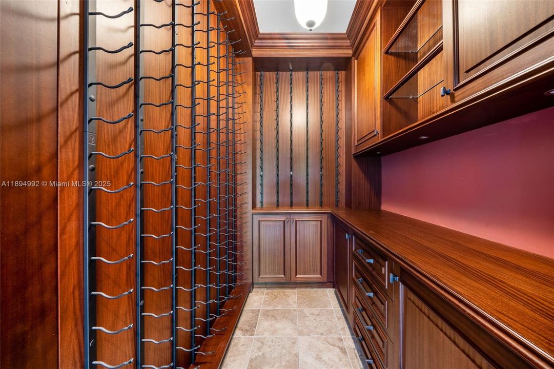 For Rent: $15,700 (5 beds, 7 baths, 5216 Square Feet)