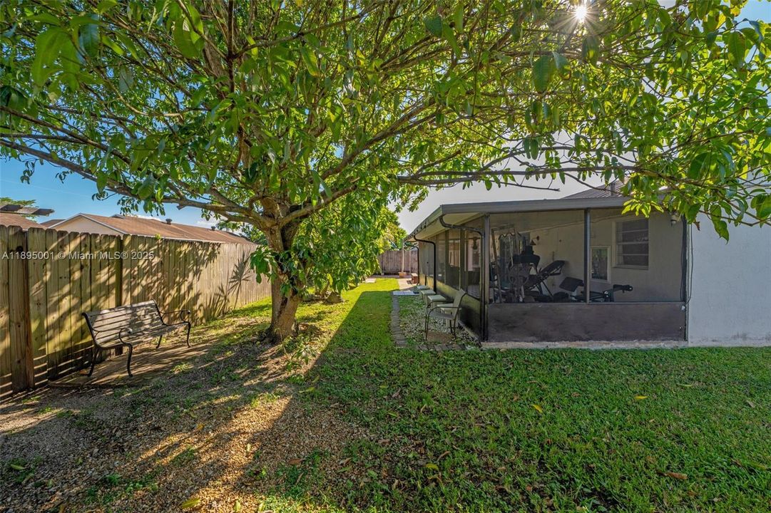 Activo con contrato: $599,000 (3 camas, 2 baños, 1254 Pies cuadrados)