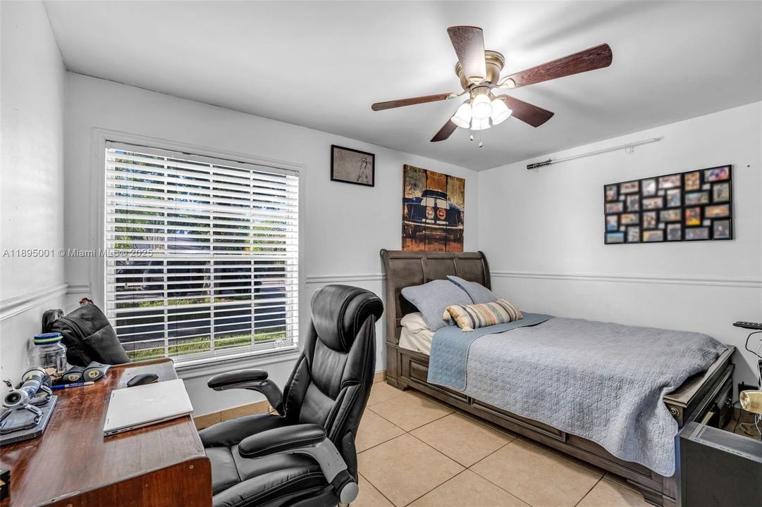 Activo con contrato: $599,000 (3 camas, 2 baños, 1254 Pies cuadrados)