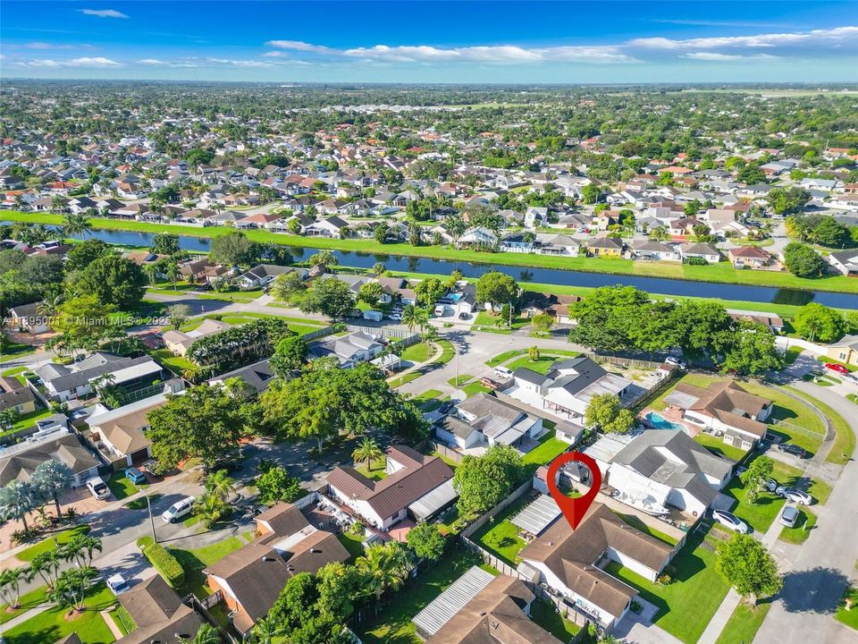 Activo con contrato: $599,000 (3 camas, 2 baños, 1254 Pies cuadrados)