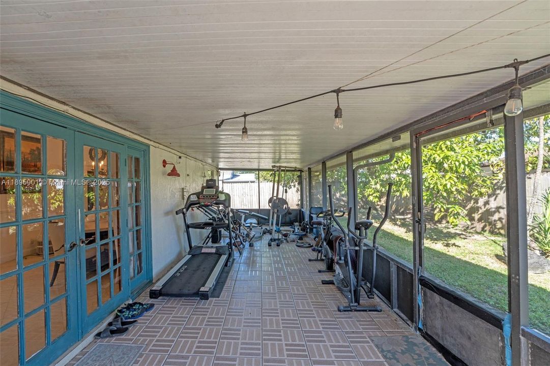 Activo con contrato: $599,000 (3 camas, 2 baños, 1254 Pies cuadrados)