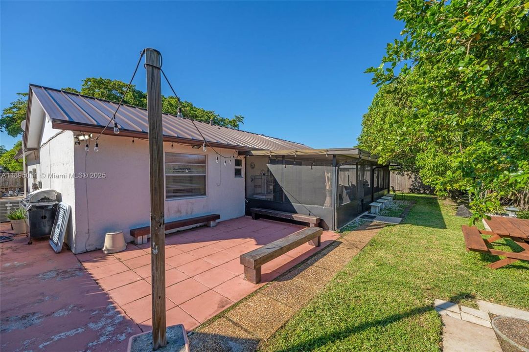 Activo con contrato: $599,000 (3 camas, 2 baños, 1254 Pies cuadrados)