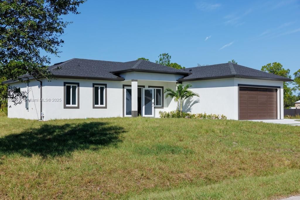 合同活跃: $405,000 (3 贝兹, 2 浴室, 0 平方英尺)