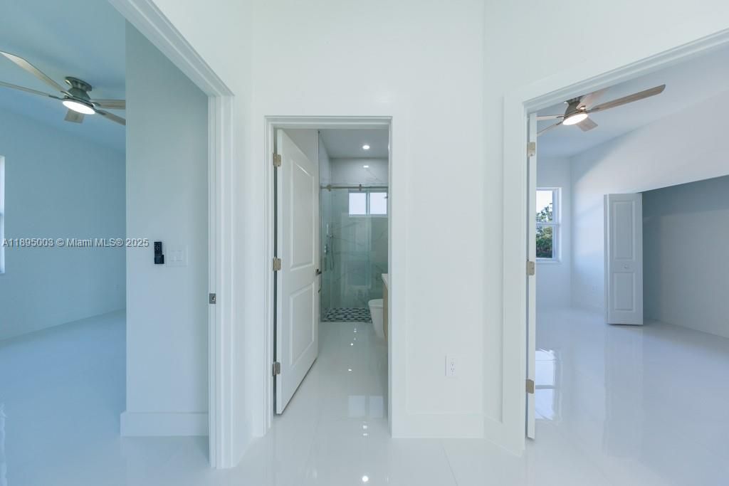 合同活跃: $405,000 (3 贝兹, 2 浴室, 0 平方英尺)