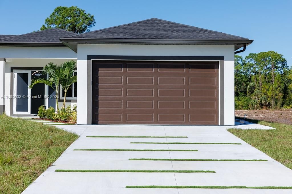 合同活跃: $405,000 (3 贝兹, 2 浴室, 0 平方英尺)