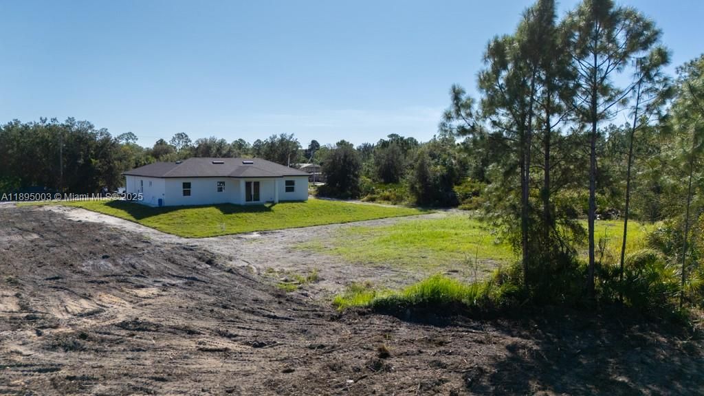 合同活跃: $405,000 (3 贝兹, 2 浴室, 0 平方英尺)