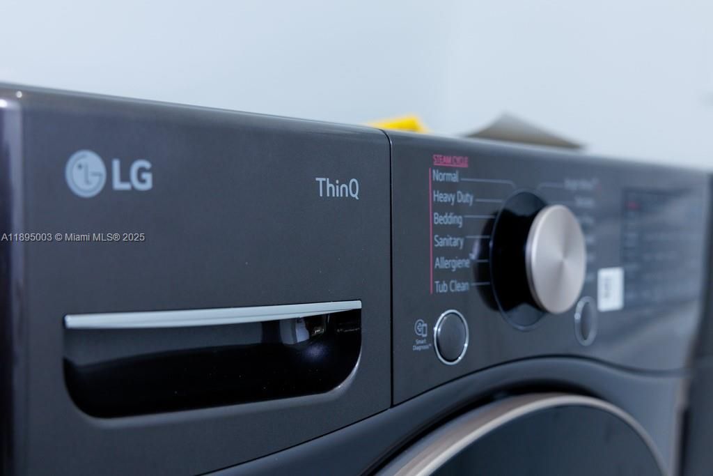 合同活跃: $405,000 (3 贝兹, 2 浴室, 0 平方英尺)