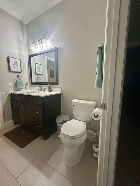 En Venta: $539,000 (4 camas, 2 baños, 2045 Pies cuadrados)