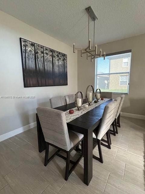 En Venta: $539,000 (4 camas, 2 baños, 2045 Pies cuadrados)