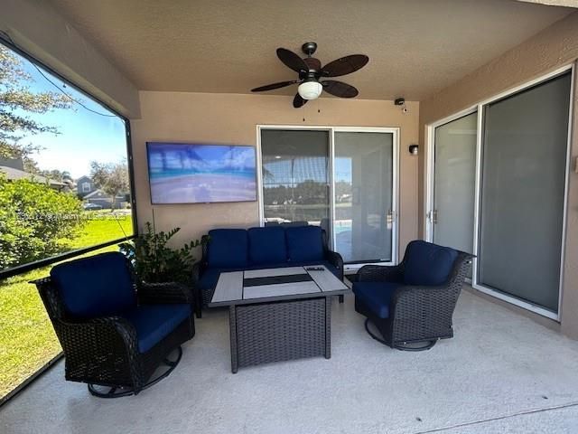 En Venta: $539,000 (4 camas, 2 baños, 2045 Pies cuadrados)