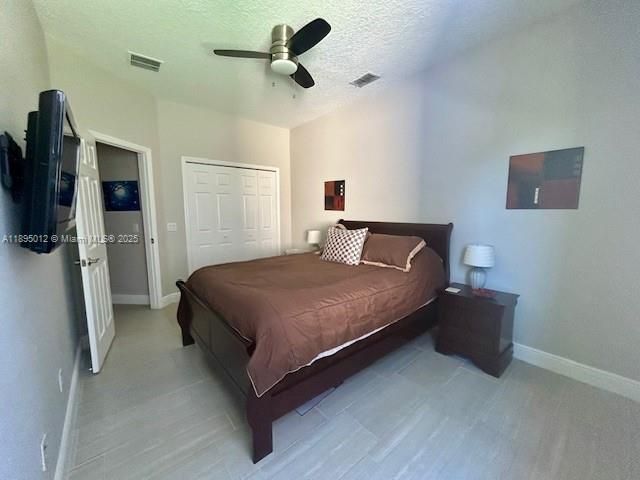 En Venta: $539,000 (4 camas, 2 baños, 2045 Pies cuadrados)