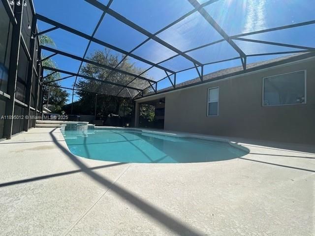 En Venta: $539,000 (4 camas, 2 baños, 2045 Pies cuadrados)