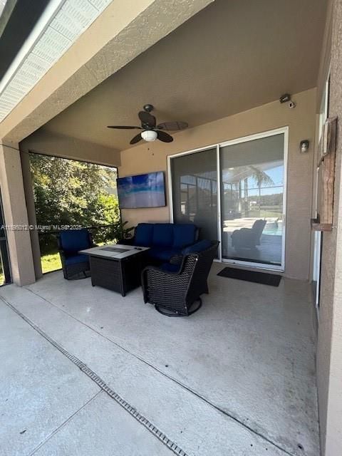 En Venta: $539,000 (4 camas, 2 baños, 2045 Pies cuadrados)