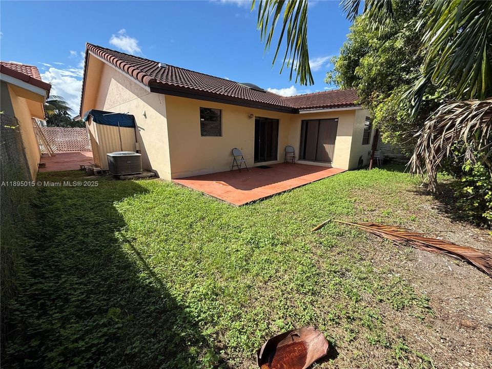 Active With Contract: $625,000 (3 beds, 2 baths, 1434 Square Feet)