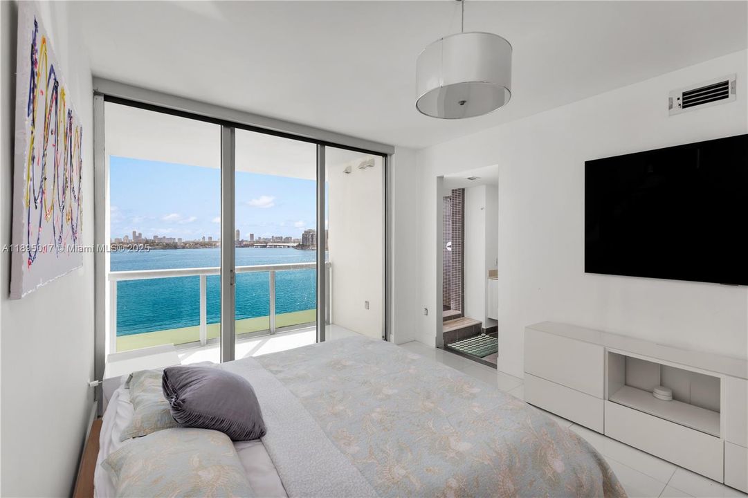 待售: $998,000 (2 贝兹, 2 浴室, 1884 平方英尺)