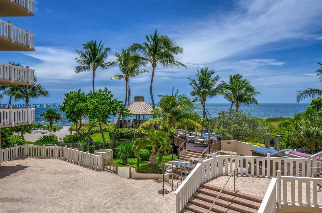 待售: $1,770,000 (2 贝兹, 2 浴室, 1782 平方英尺)