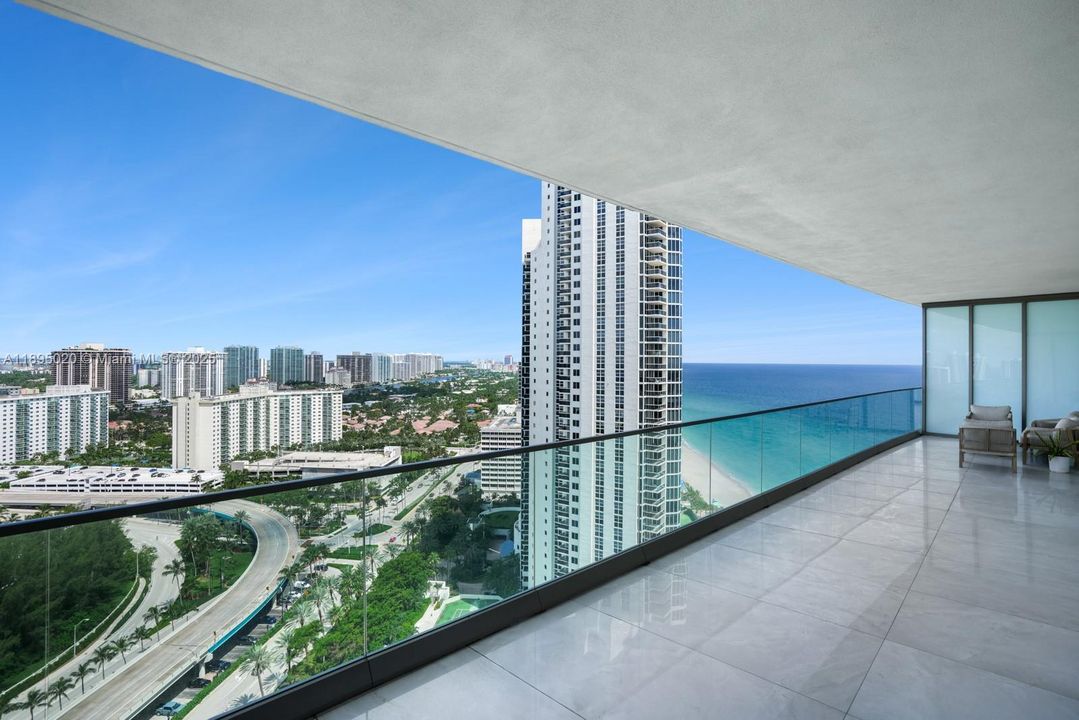 На продажу: $4,375,000 (3 спален, 5 ванн, 2468 Квадратных фут)