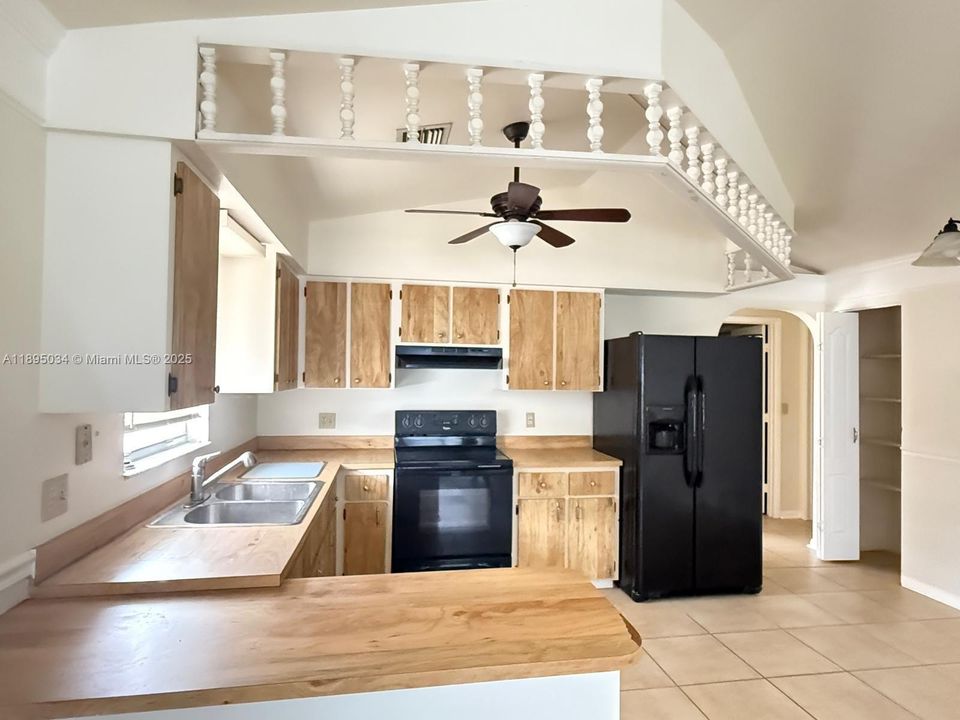 Recently Rented: $1,300 (2 beds, 1 baths, 0 Square Feet)