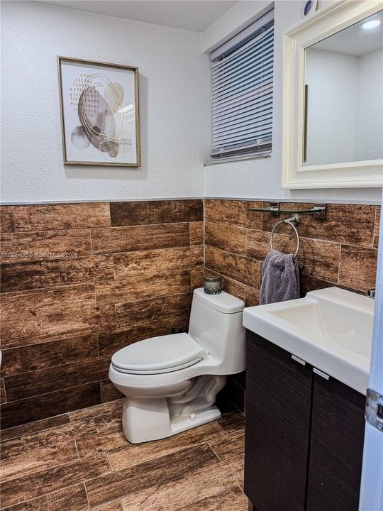 For Rent: $2,500 (1 beds, 1 baths, 800 Square Feet)