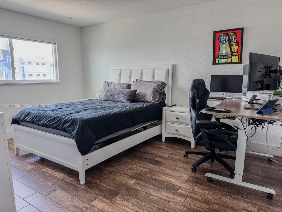 For Rent: $2,500 (1 beds, 1 baths, 800 Square Feet)