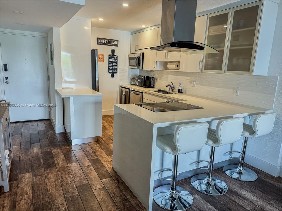 For Rent: $2,500 (1 beds, 1 baths, 800 Square Feet)