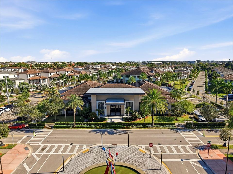 En Venta: $502,000 (2 camas, 2 baños, 1124 Pies cuadrados)