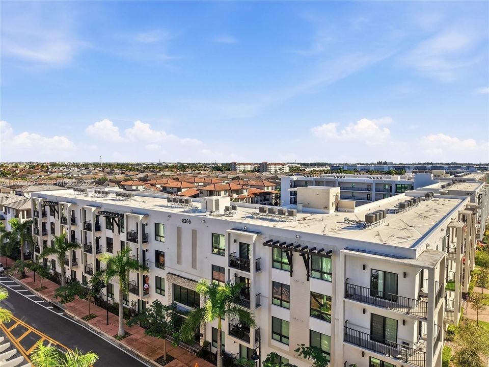 En Venta: $502,000 (2 camas, 2 baños, 1124 Pies cuadrados)