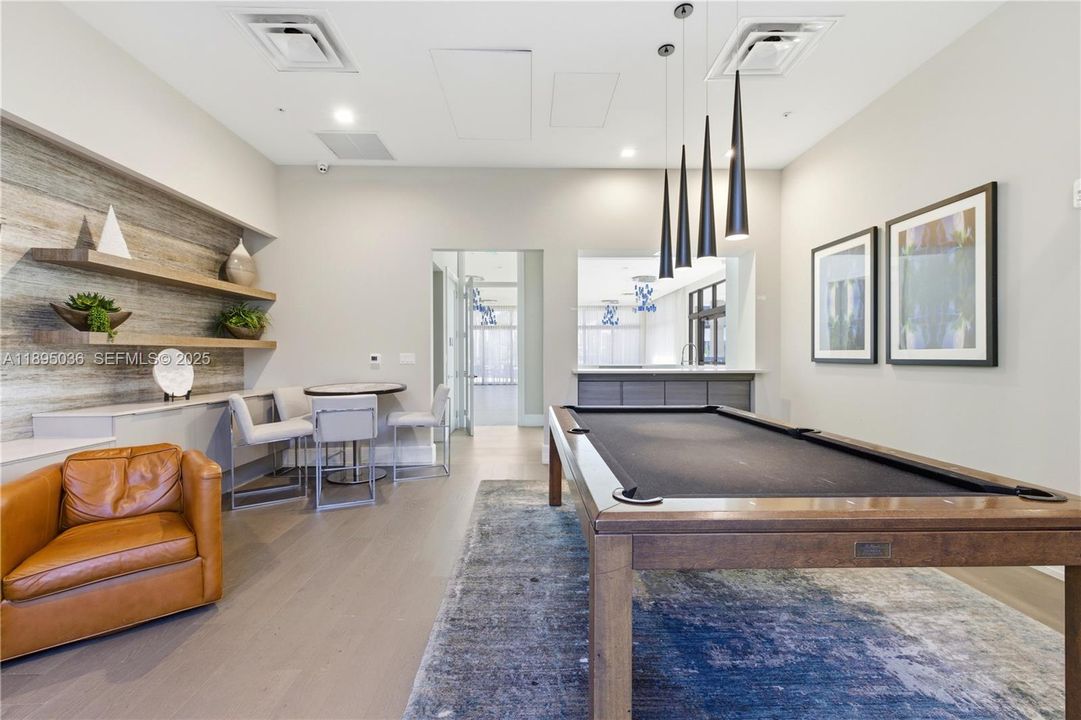 En Venta: $502,000 (2 camas, 2 baños, 1124 Pies cuadrados)