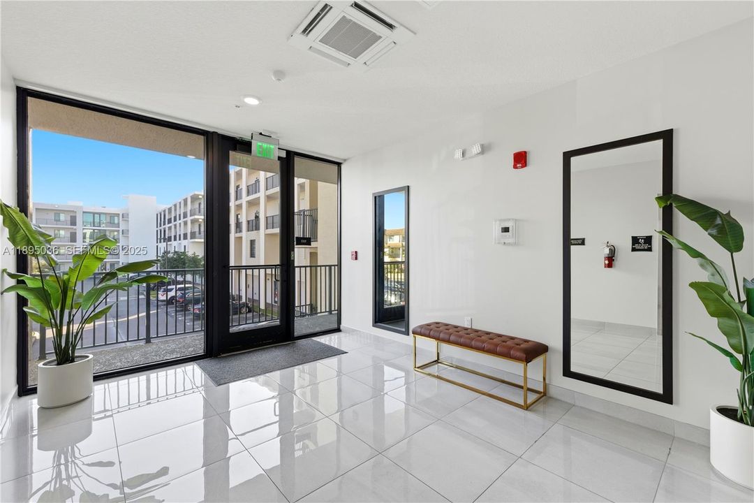 En Venta: $502,000 (2 camas, 2 baños, 1124 Pies cuadrados)