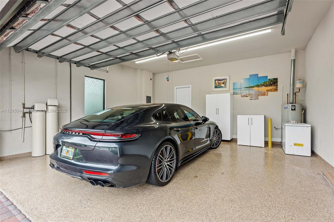 Недавно продано: $649,999 (3 спален, 2 ванн, 1724 Квадратных фут)