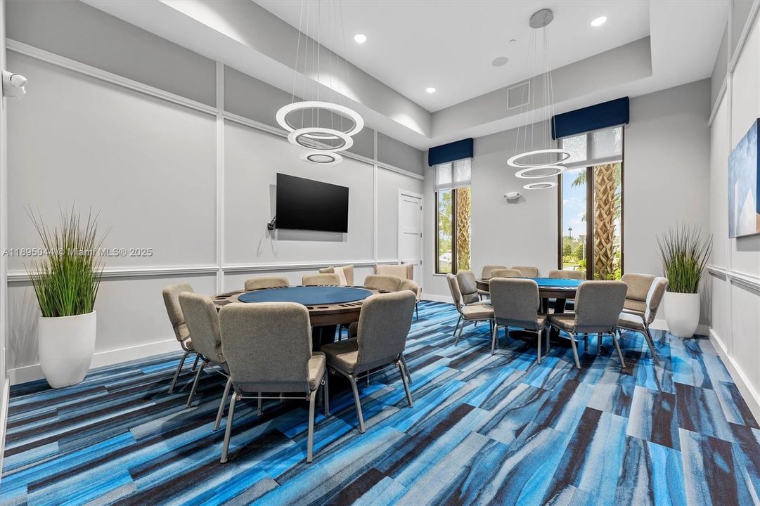 Недавно продано: $649,999 (3 спален, 2 ванн, 1724 Квадратных фут)