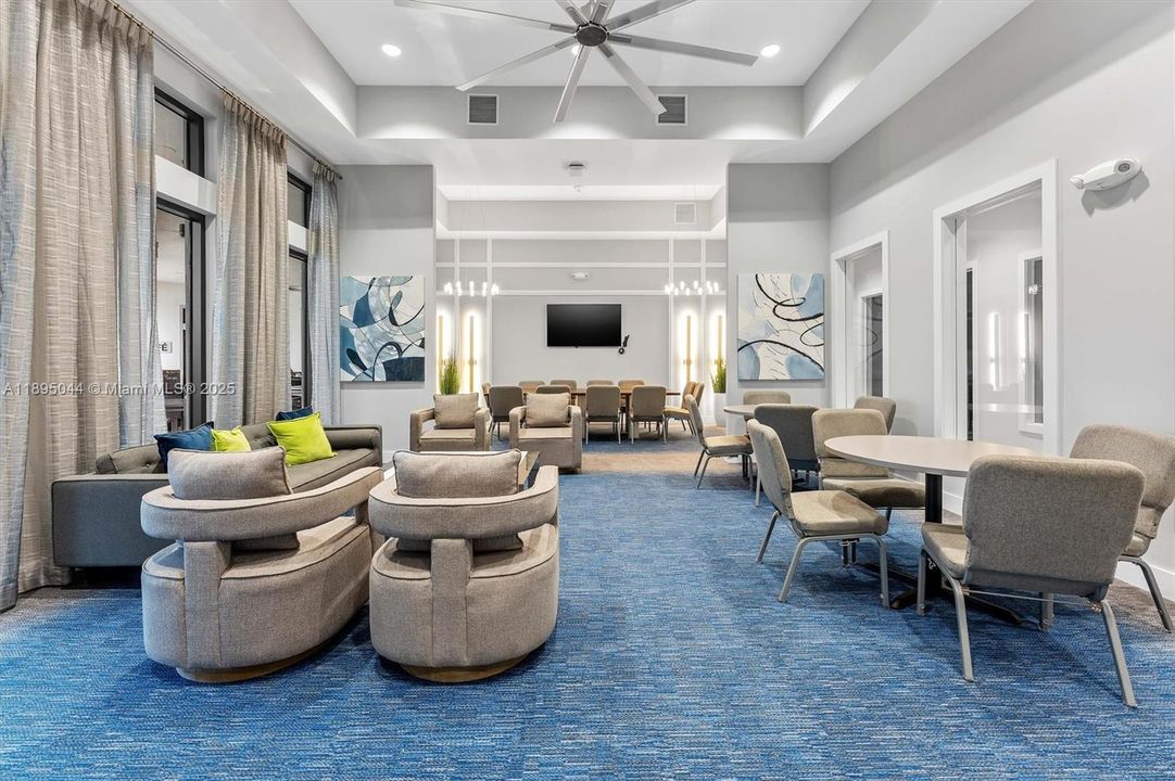 Недавно продано: $649,999 (3 спален, 2 ванн, 1724 Квадратных фут)