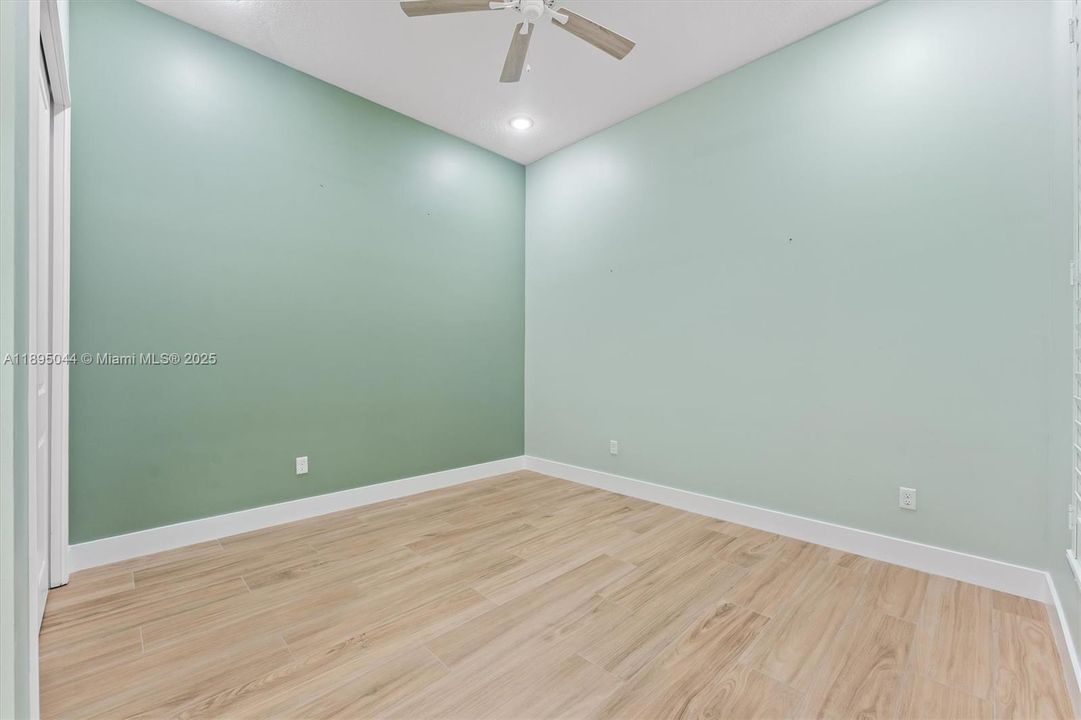 Недавно продано: $649,999 (3 спален, 2 ванн, 1724 Квадратных фут)