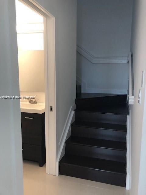 Active With Contract: $365,000 (2 beds, 2 baths, 1260 Square Feet)