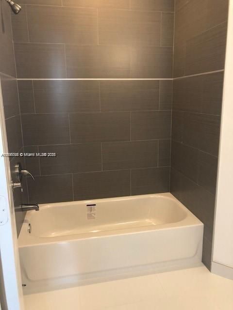 Active With Contract: $365,000 (2 beds, 2 baths, 1260 Square Feet)