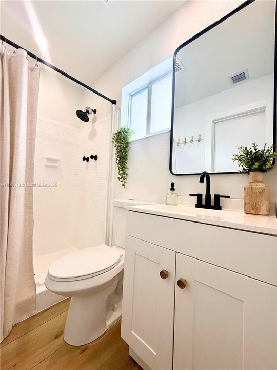 Active With Contract: $1,155,000 (4 beds, 2 baths, 1988 Square Feet)