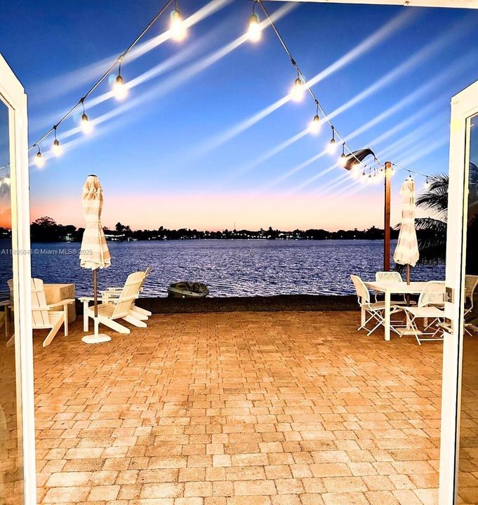 Active With Contract: $1,155,000 (4 beds, 2 baths, 1988 Square Feet)